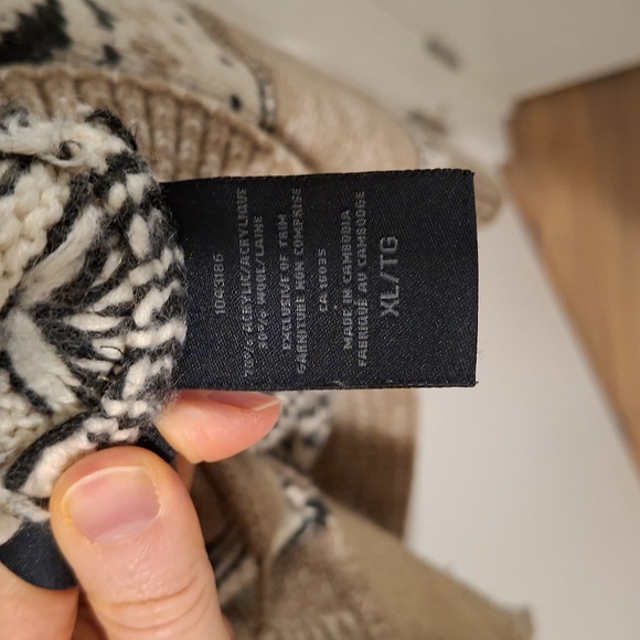 Sansara Women's Tan/Grey & Black Wool Shawl-collar Cowichan Cardigan (Size XL) - Picture 9 of 9